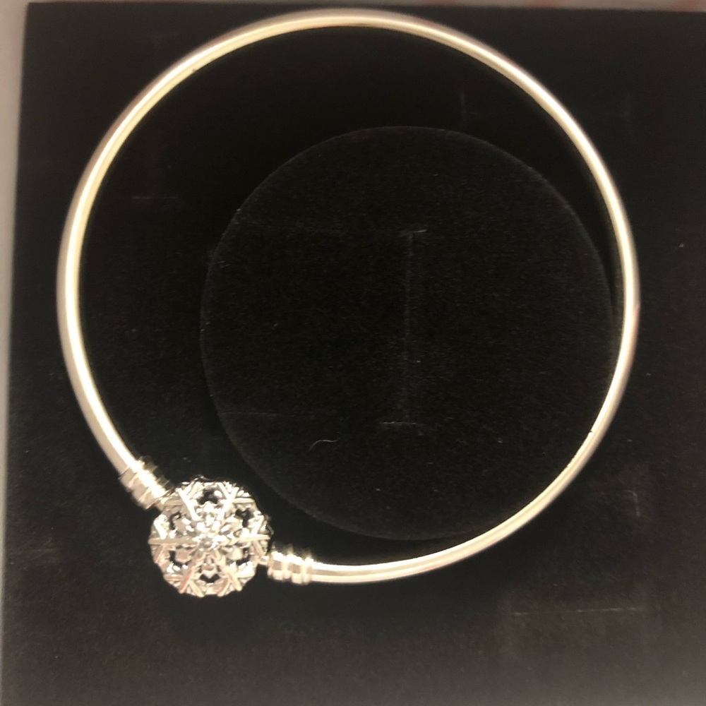 Pandora Snowflake Clasp Bangle Bracelet